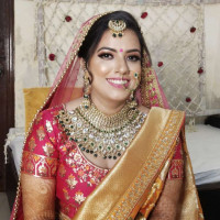 Professional Makeup Artist, Vibhuti Khunger Makeovers, Makeup Artists, Delhi NCR